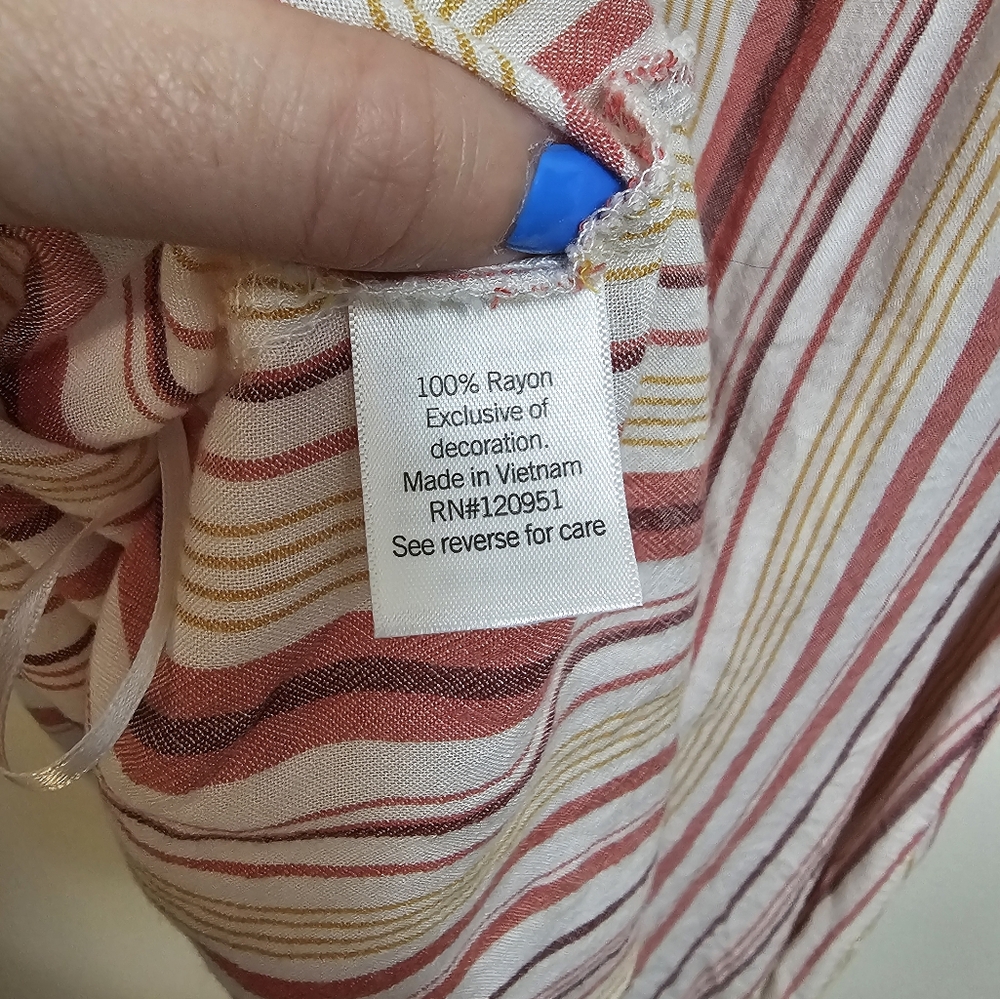 SO V neck tank top double strap smocked back stripes size large - Picture 4 of 4